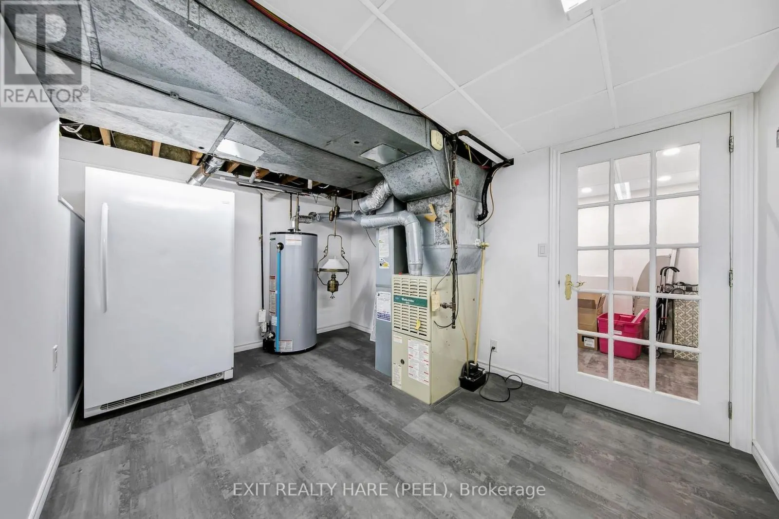 35 RIDGEHILL DRIVE
