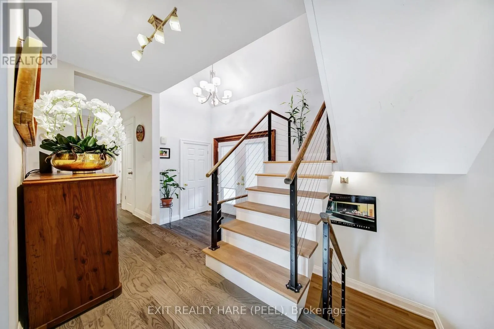 35 RIDGEHILL DRIVE