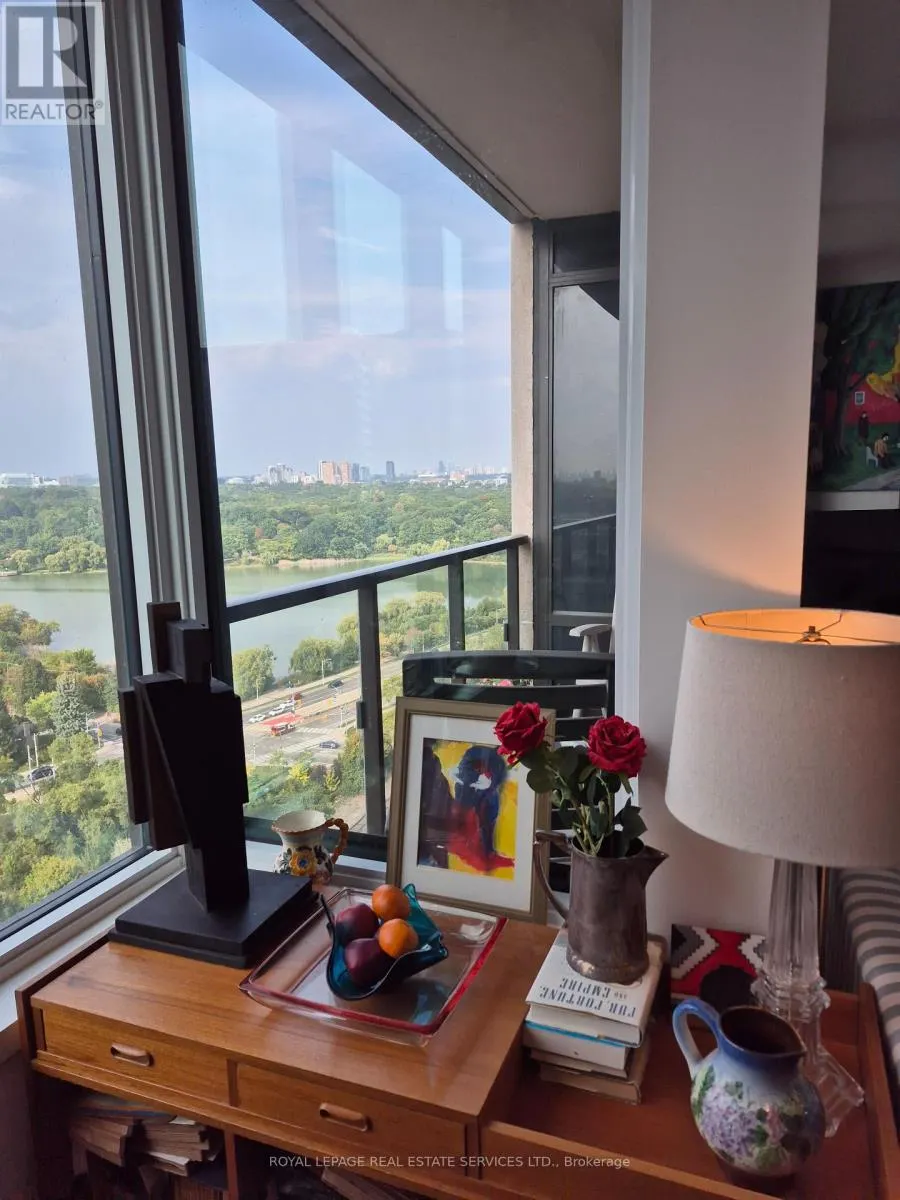 2302 - 1926 LAKE SHORE BOULEVARD W