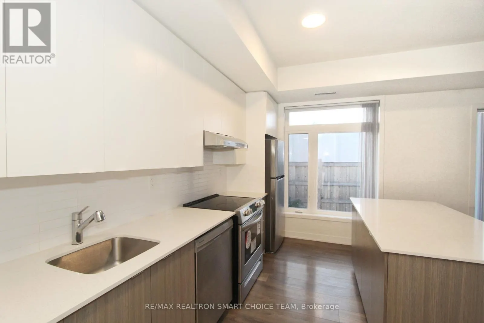 209 - 160 CANON JACKSON DRIVE