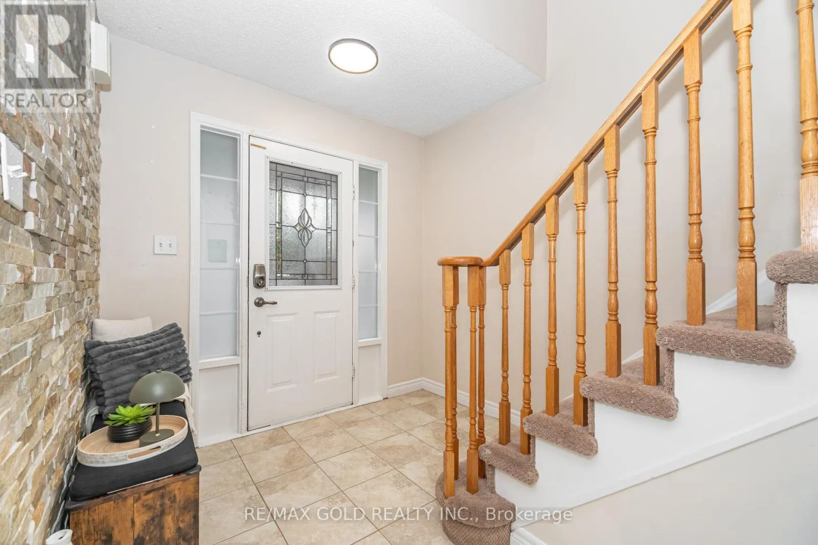 26 FLEMINGTON DRIVE