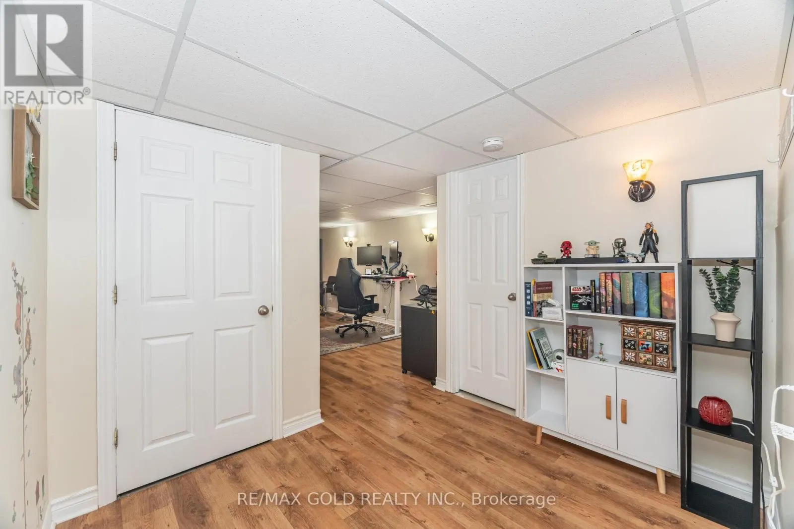 26 FLEMINGTON DRIVE