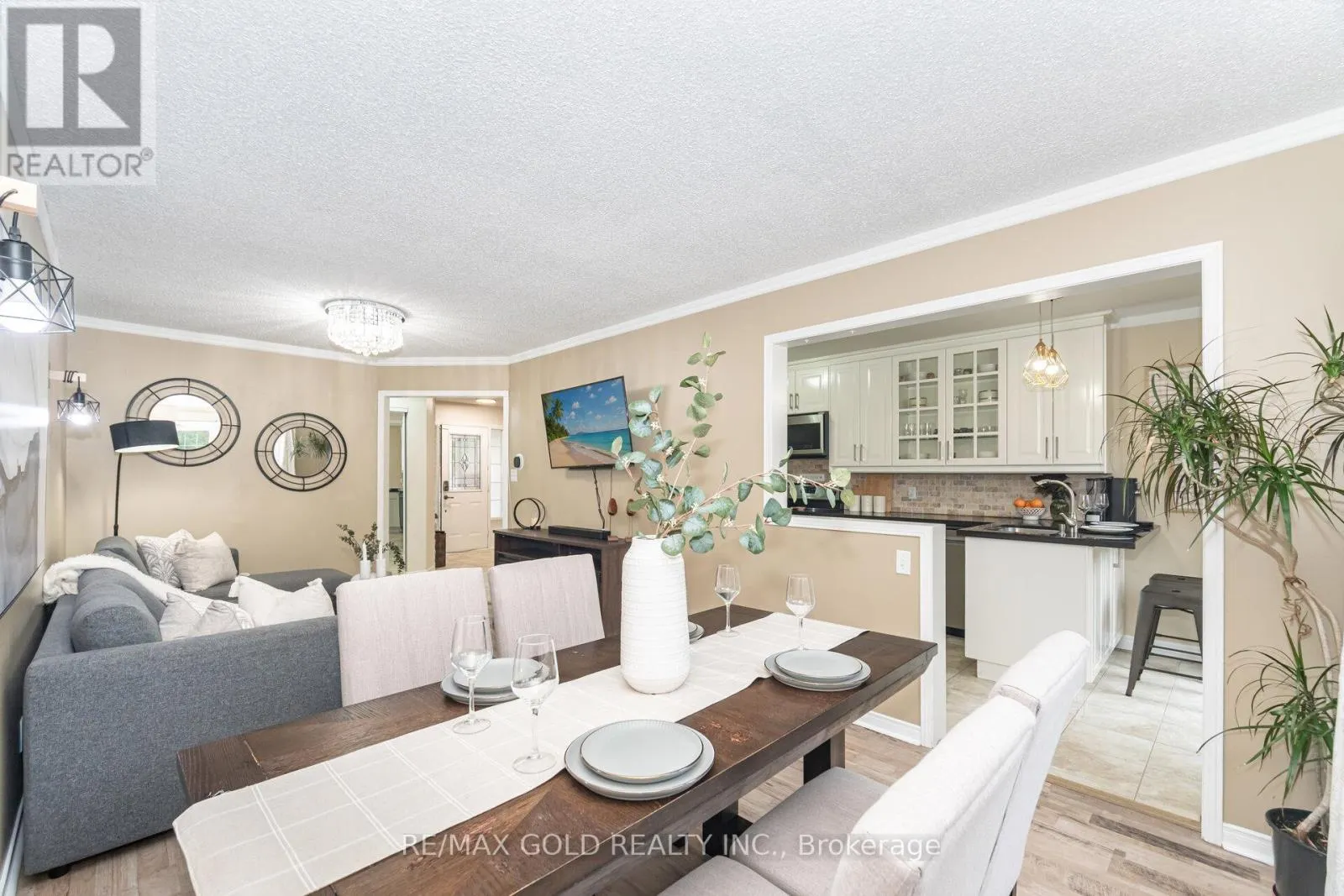 26 FLEMINGTON DRIVE