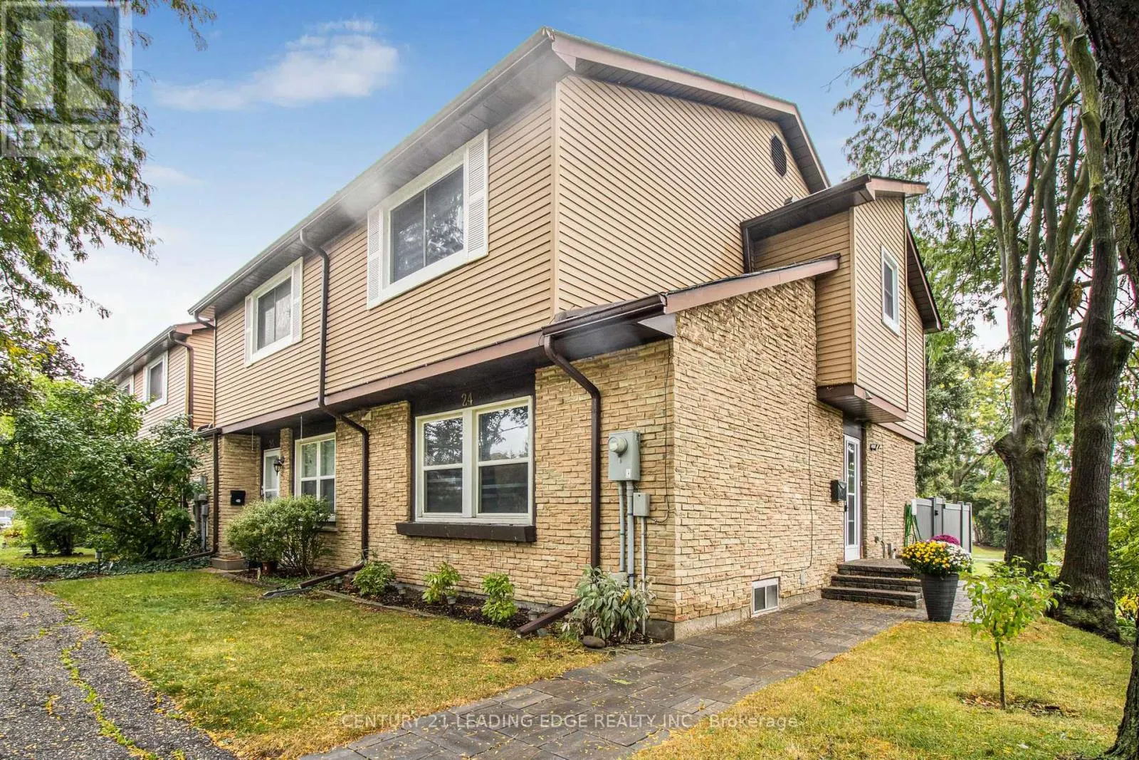 24 - 120 FALCONER DRIVE