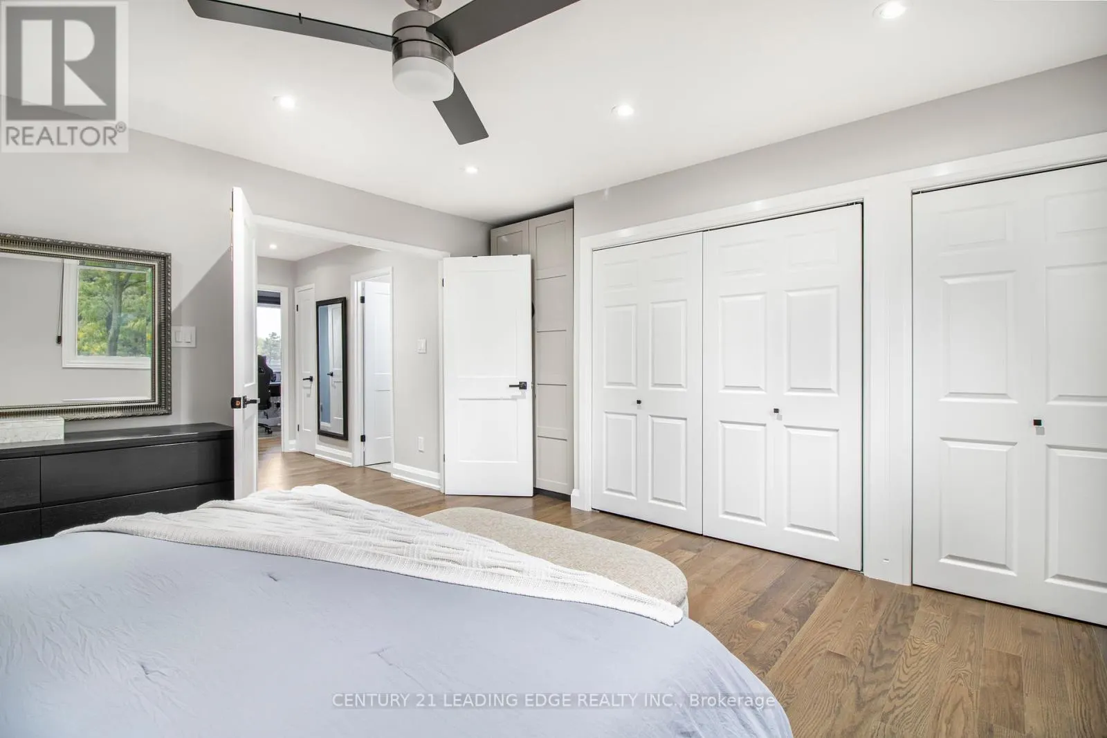 24 - 120 FALCONER DRIVE