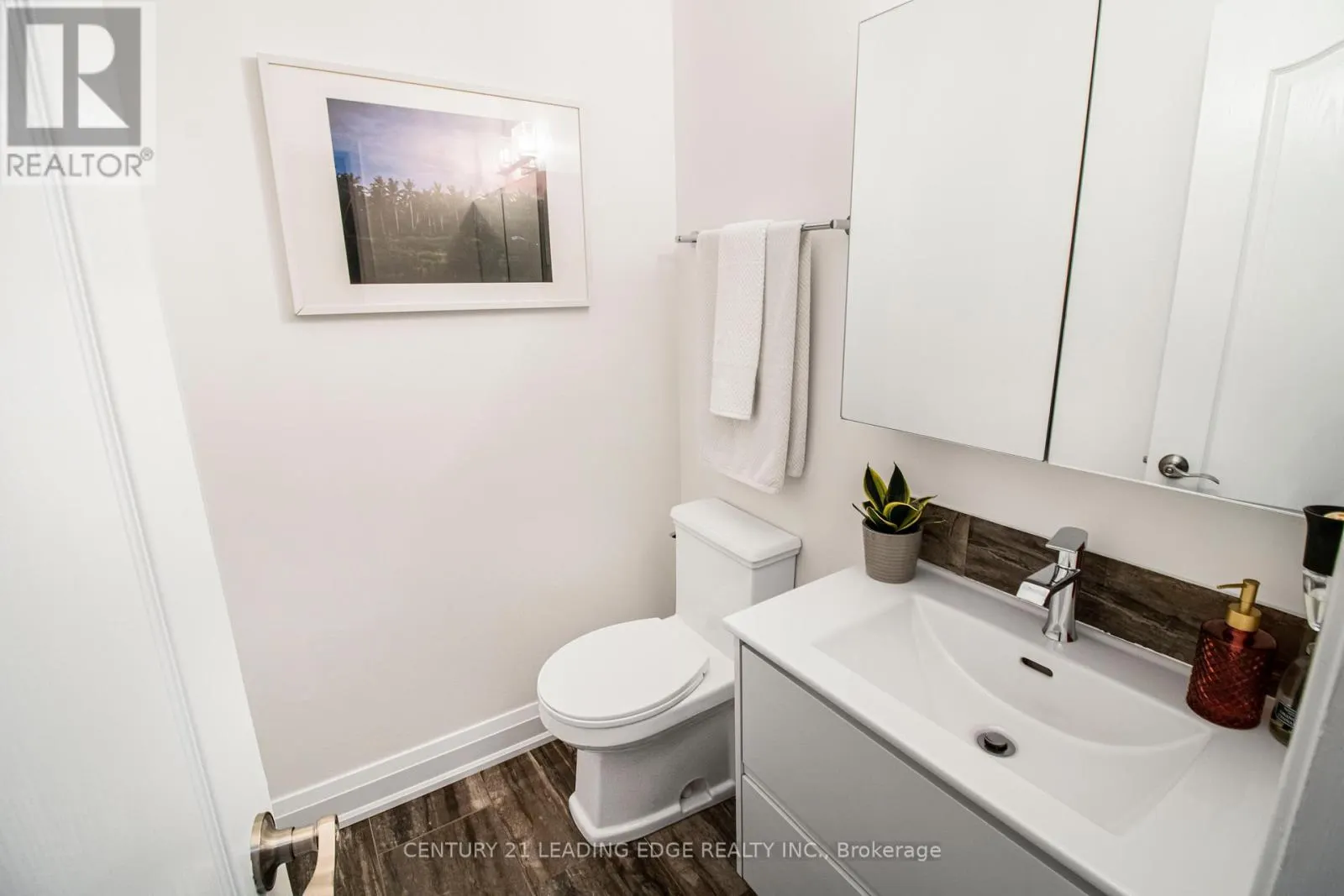 24 - 120 FALCONER DRIVE