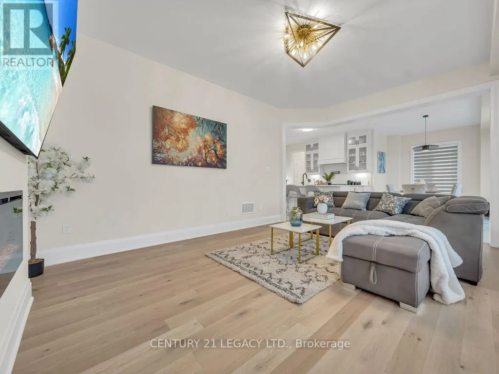 23 DUXBURY ROAD N