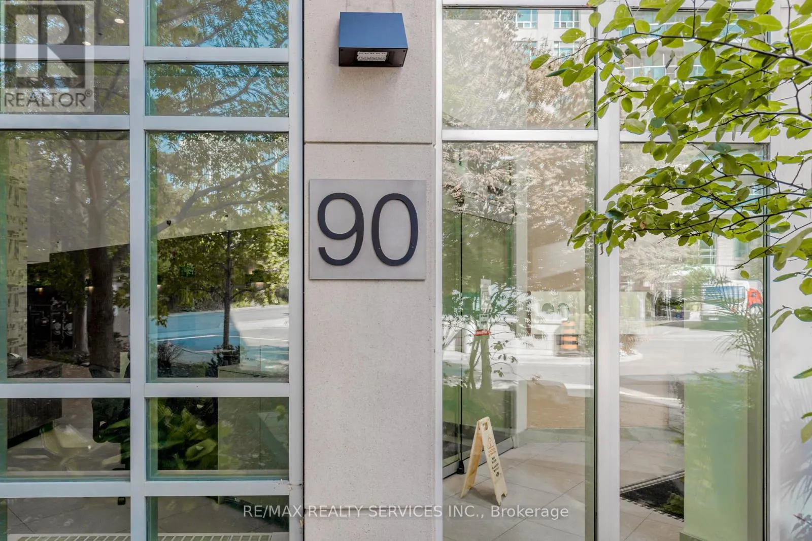 1203 - 90 ABSOLUTE AVENUE