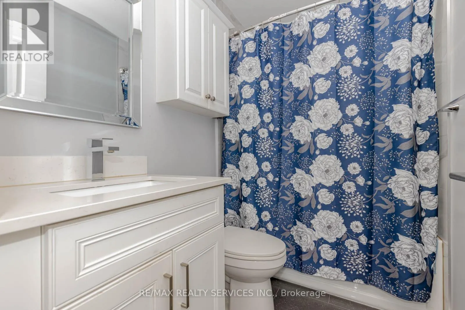 1203 - 90 ABSOLUTE AVENUE