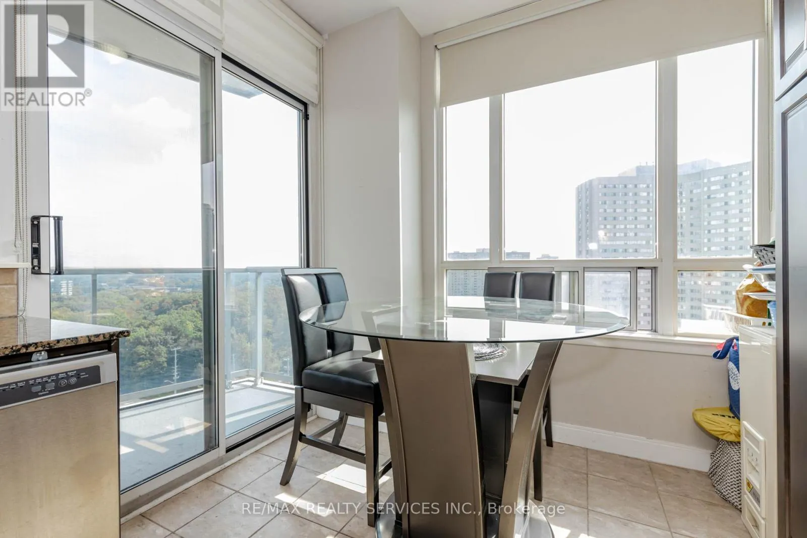 1203 - 90 ABSOLUTE AVENUE