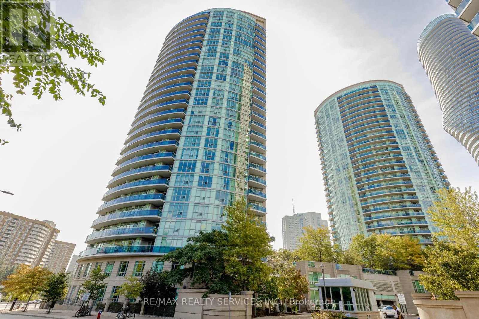 1203 - 90 ABSOLUTE AVENUE
