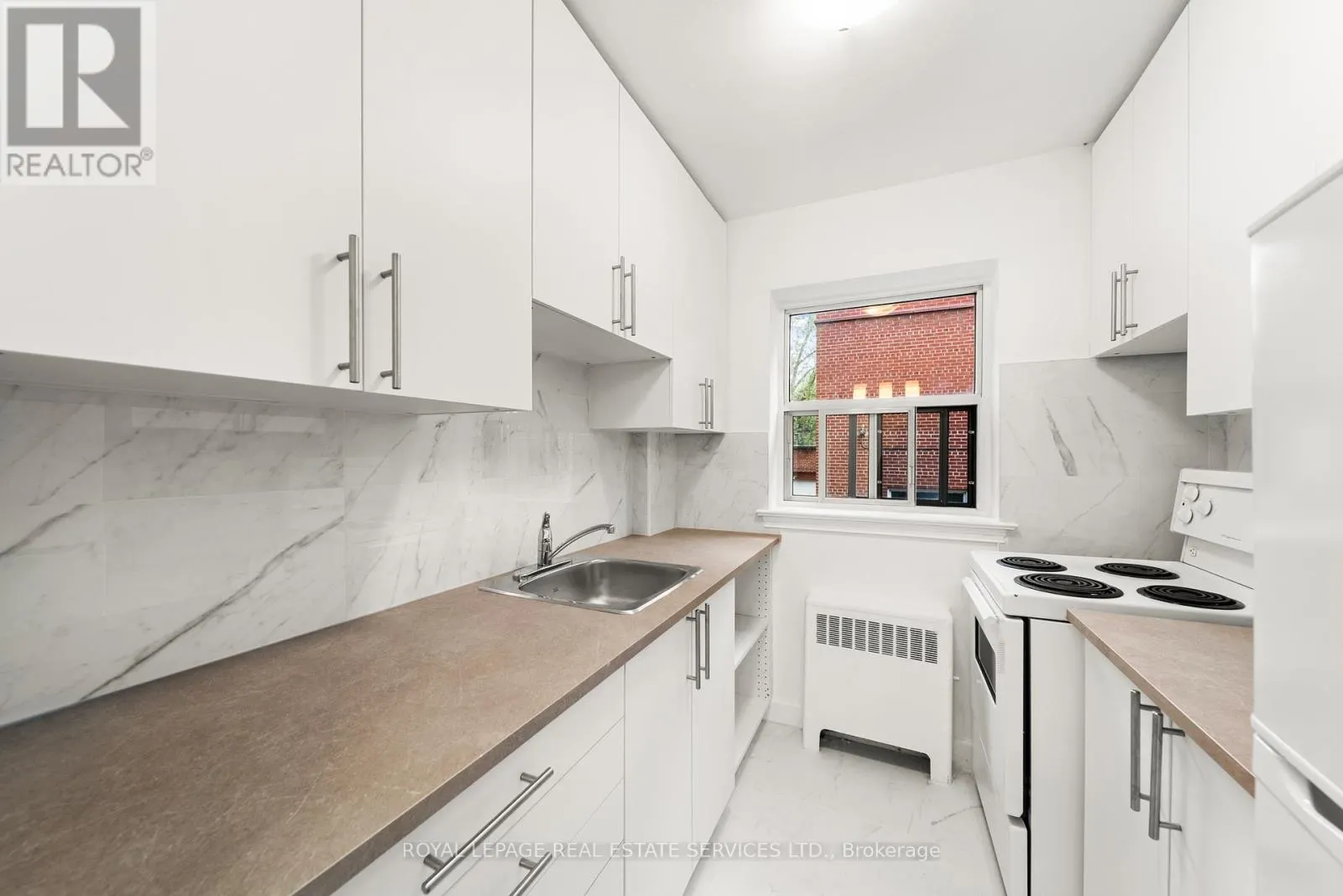 110 - 308 THE KINGSWAY WAY