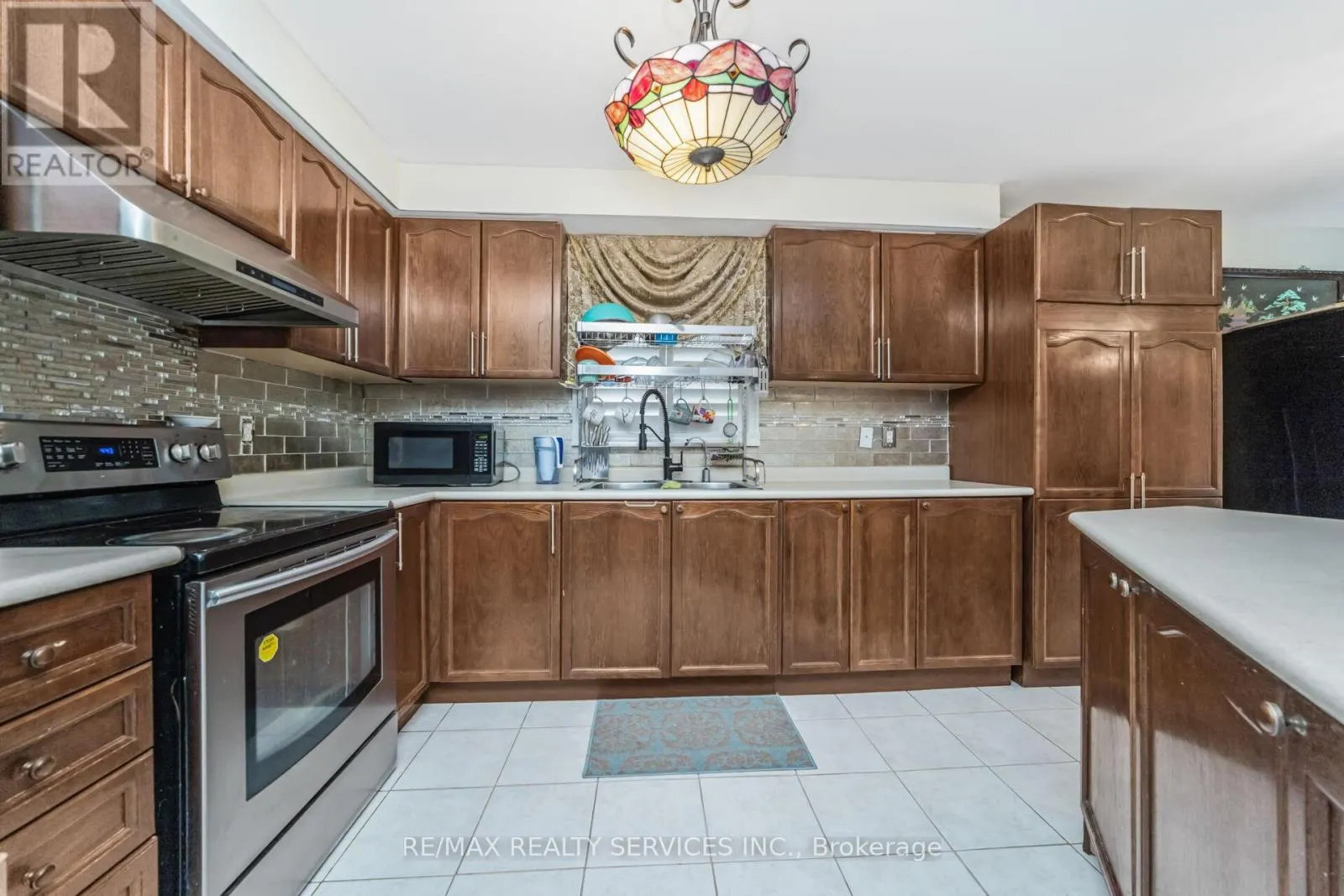 12 ROADMASTER LANE