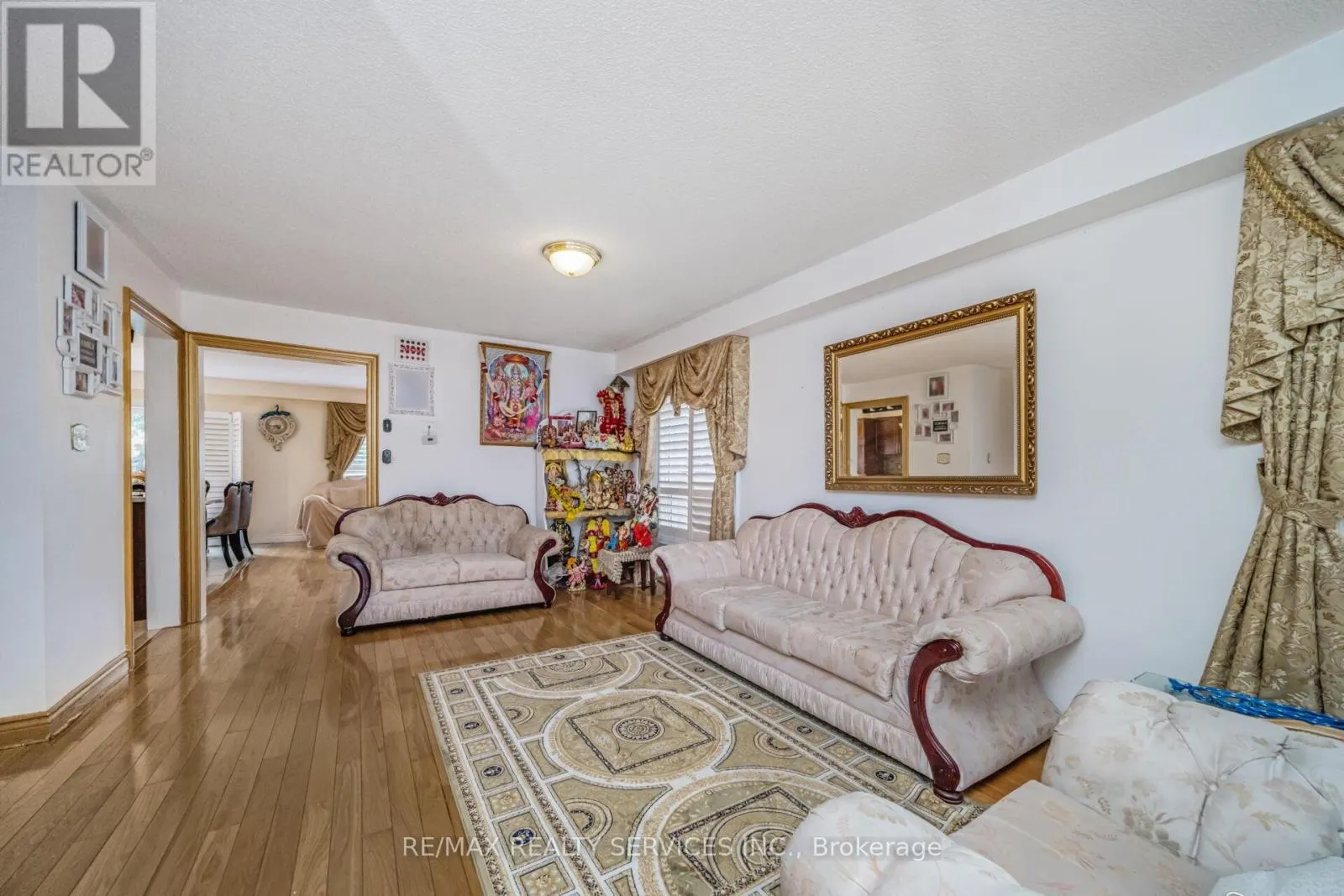 12 ROADMASTER LANE