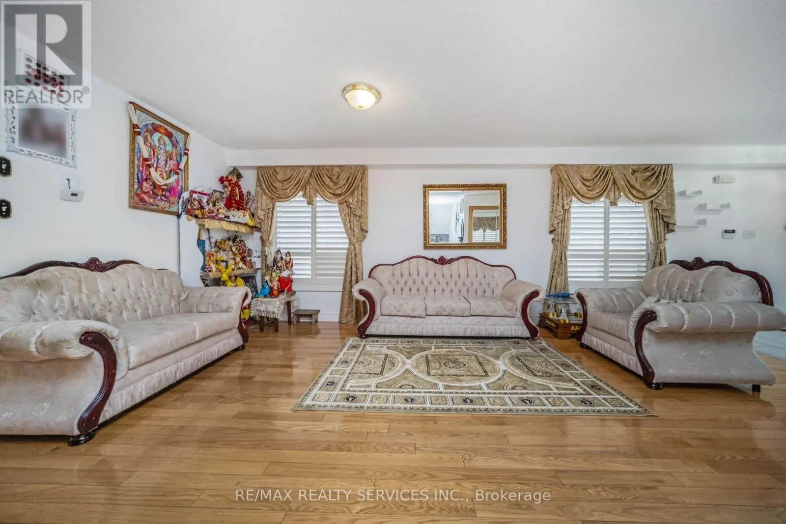 12 ROADMASTER LANE