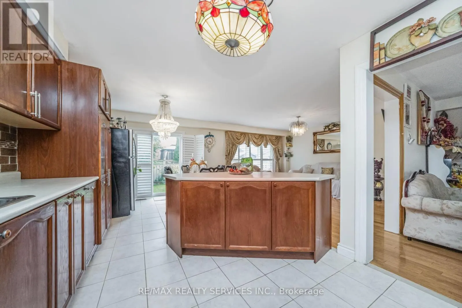 12 ROADMASTER LANE