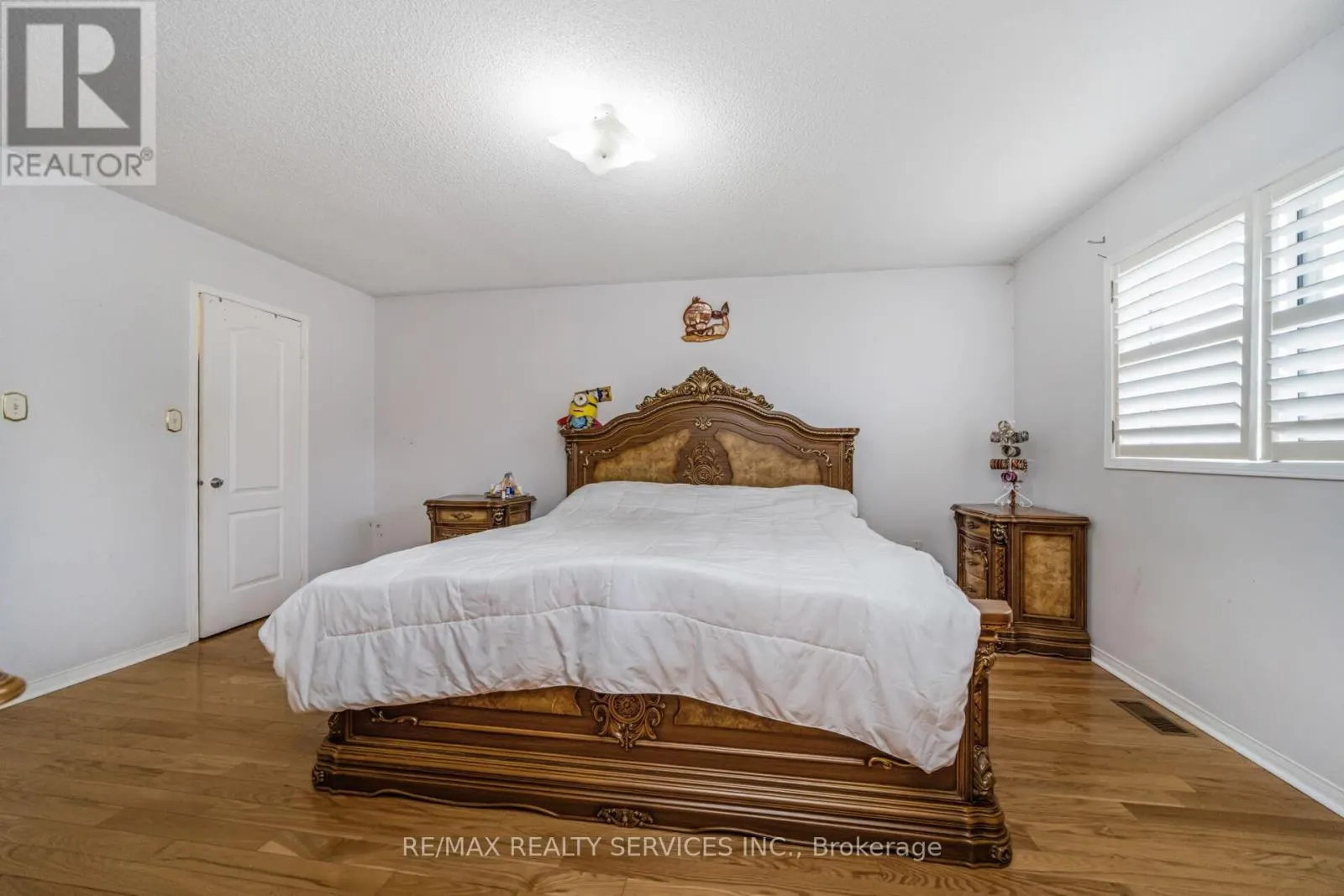 12 ROADMASTER LANE