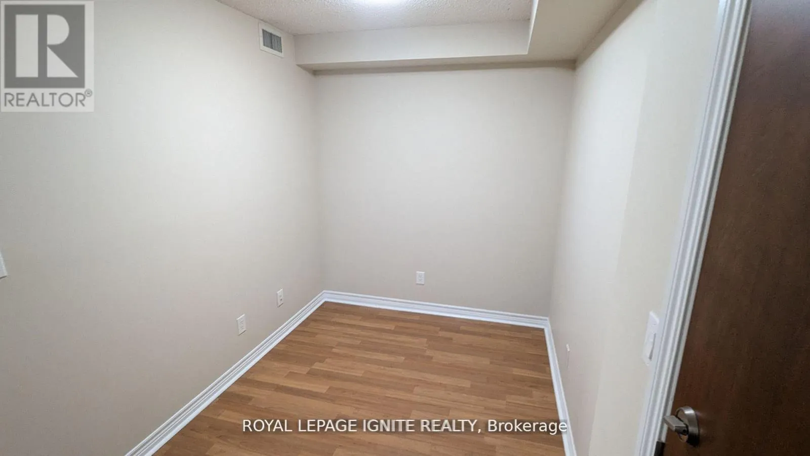 308 - 310 BURNHAMTHORPE ROAD W