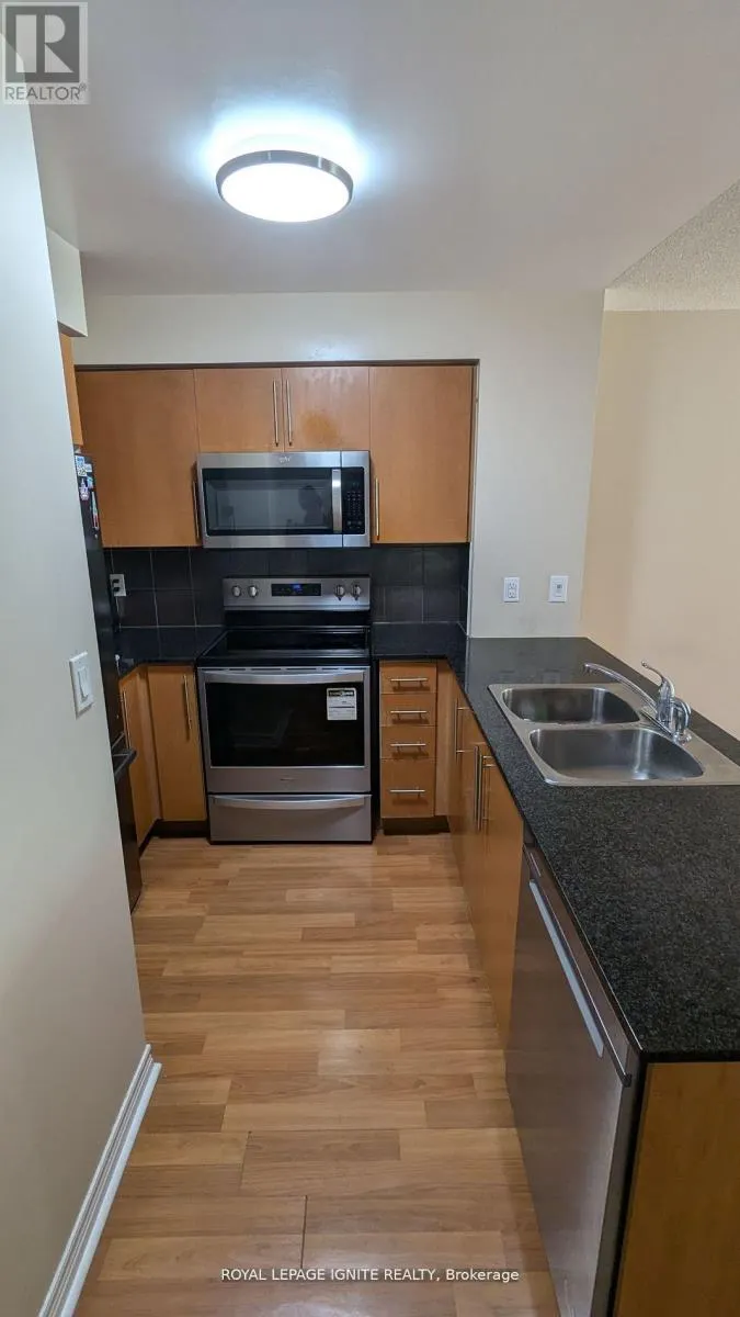 308 - 310 BURNHAMTHORPE ROAD W