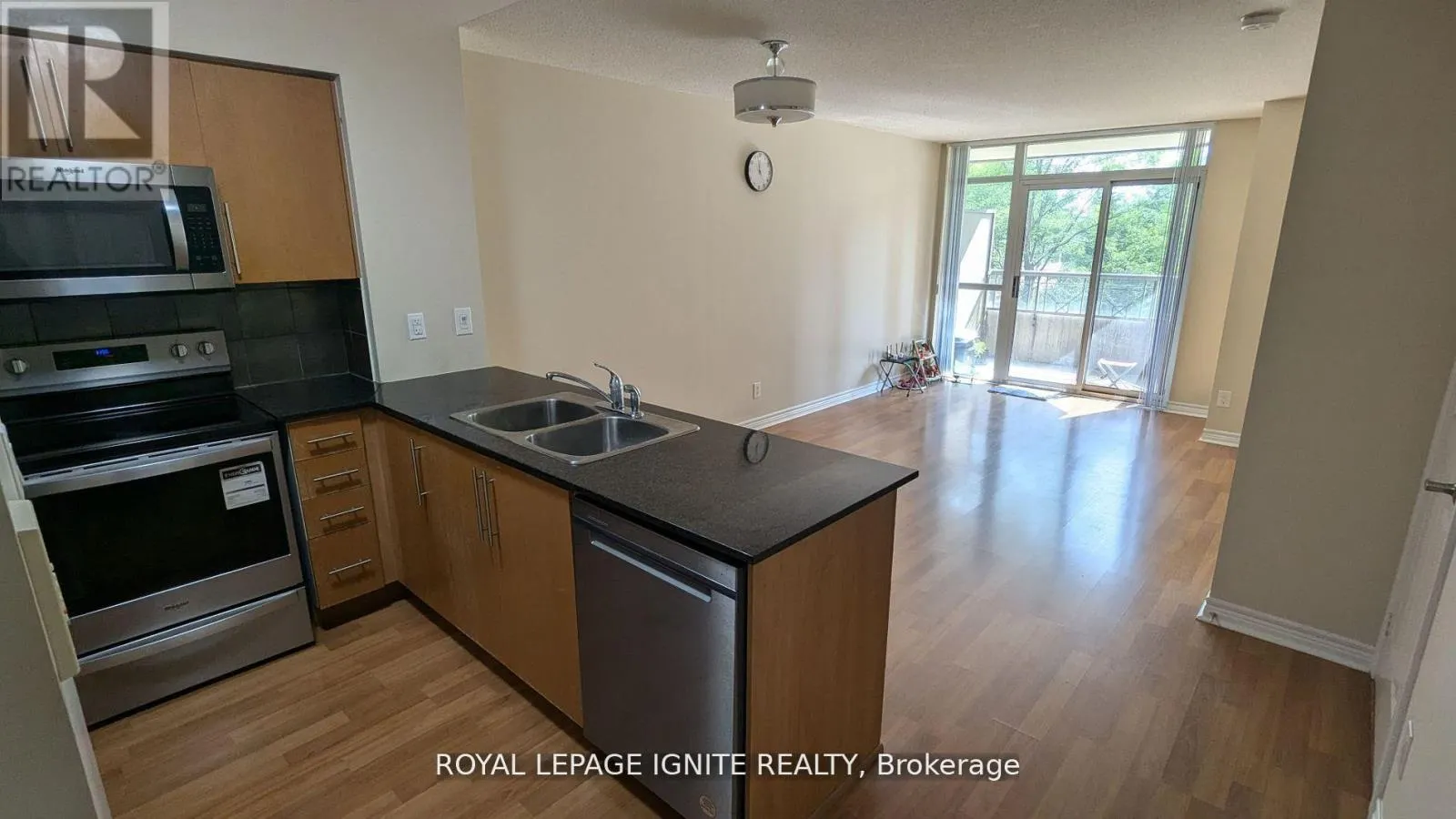 308 - 310 BURNHAMTHORPE ROAD W