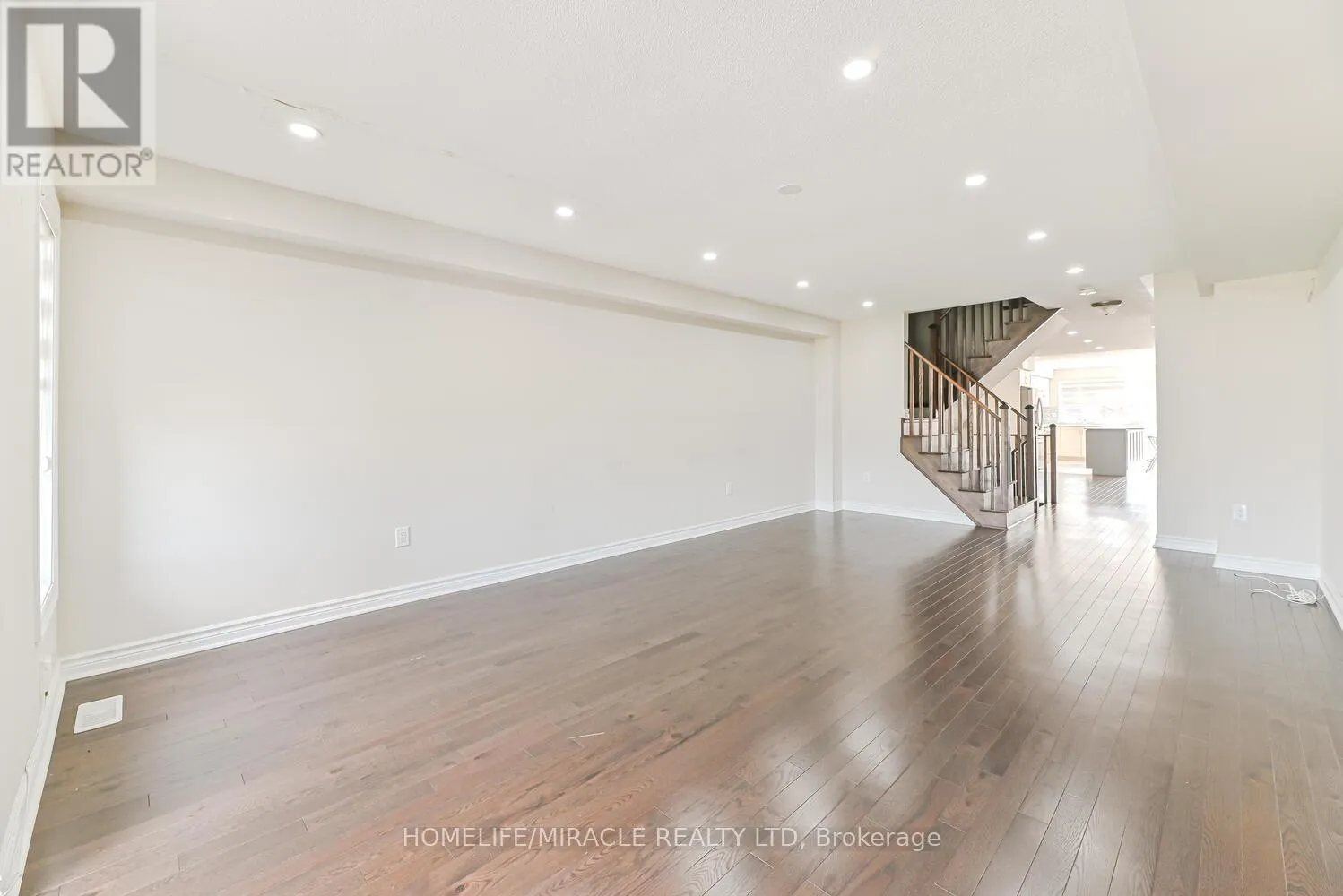 35 FINEGAN CIRCLE