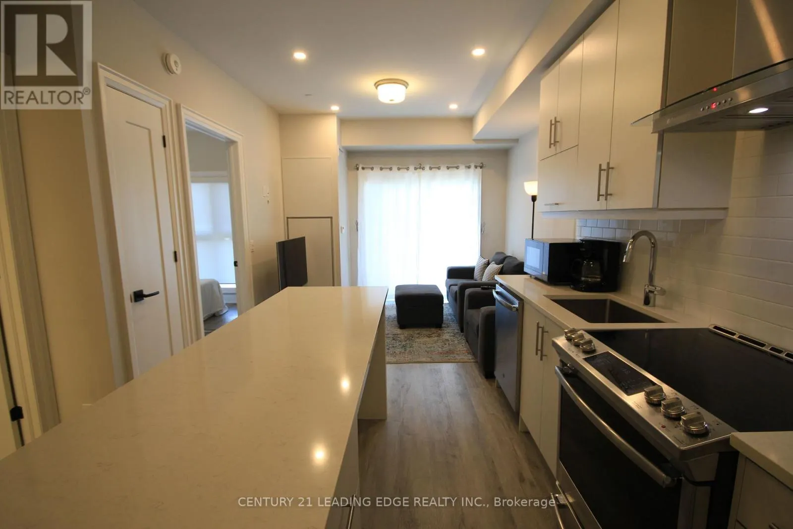 128 GROVEWOOD COMMON