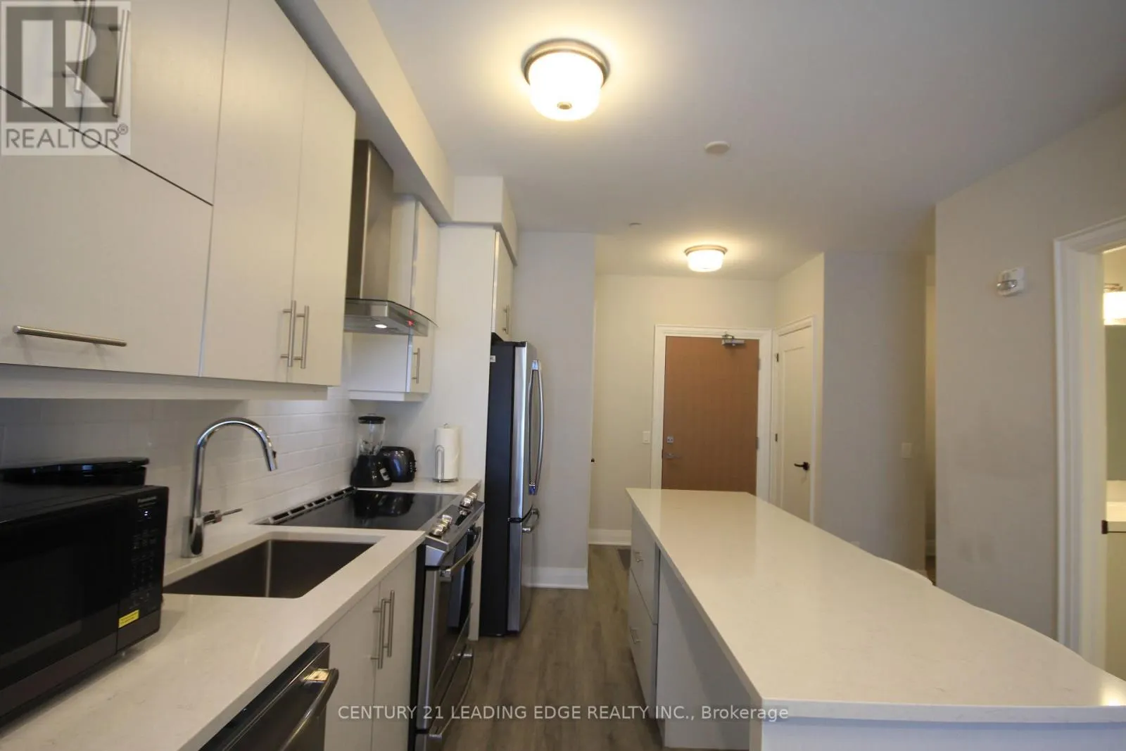 128 GROVEWOOD COMMON