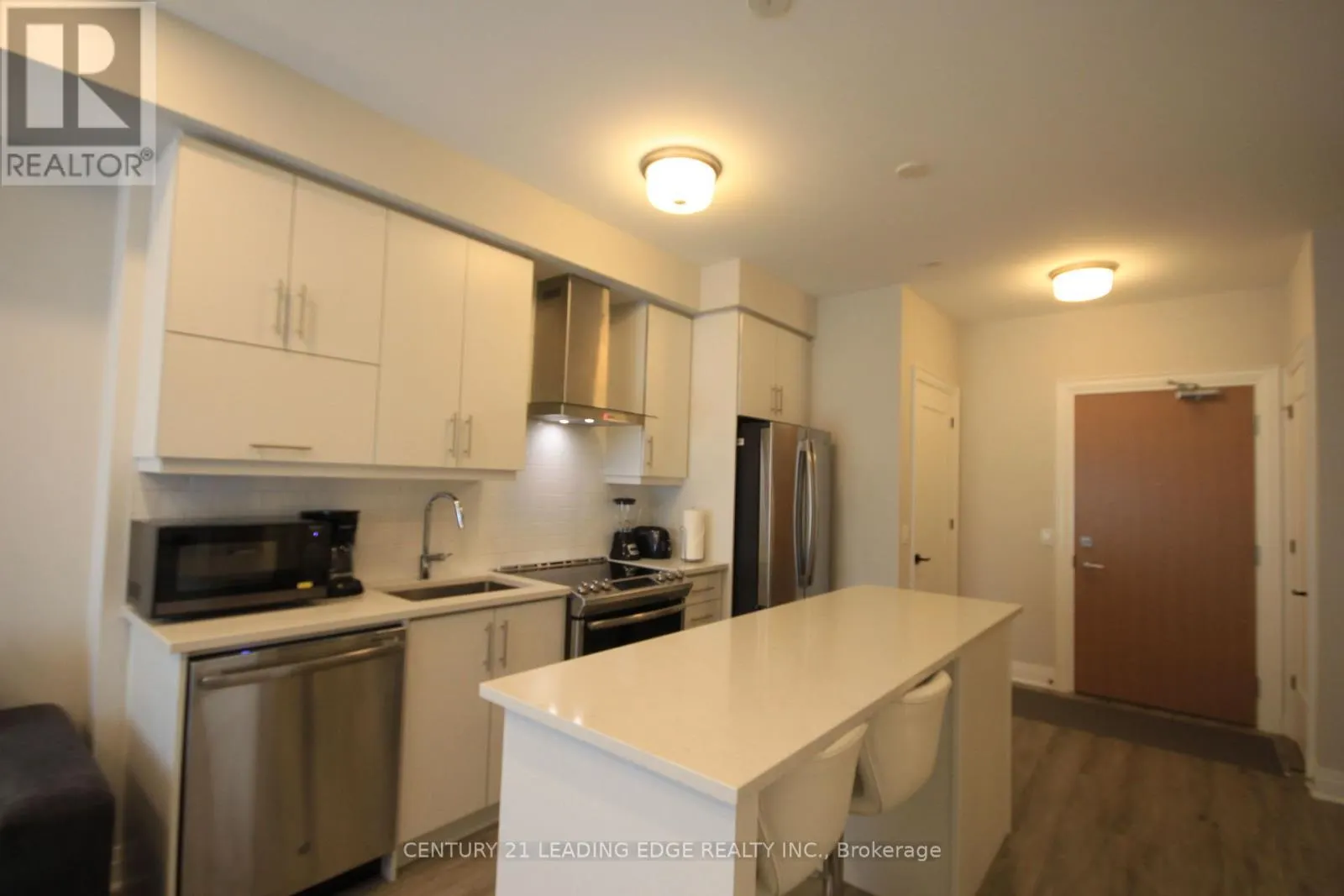 128 GROVEWOOD COMMON