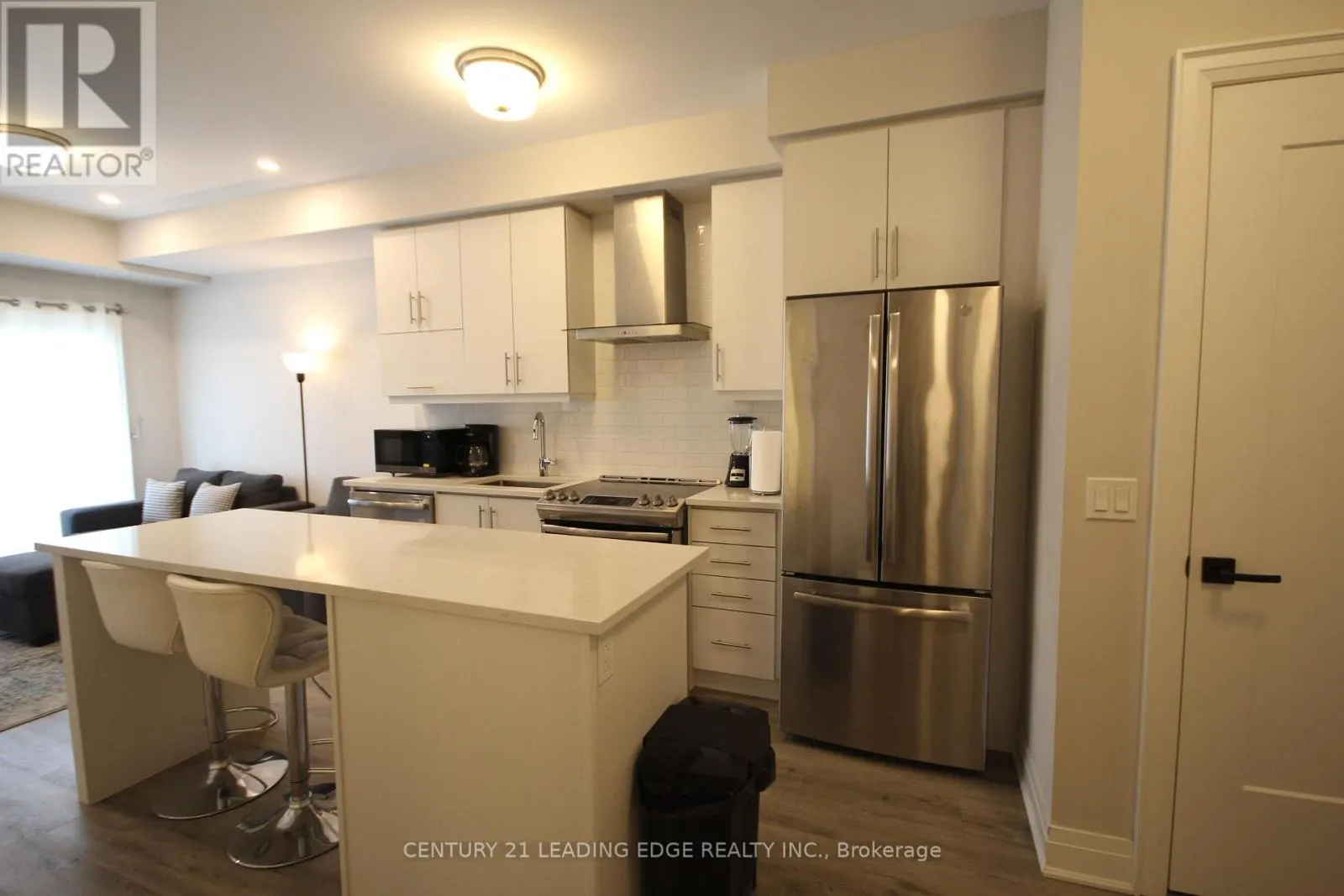 128 GROVEWOOD COMMON