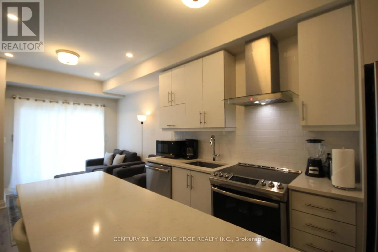 128 GROVEWOOD COMMON