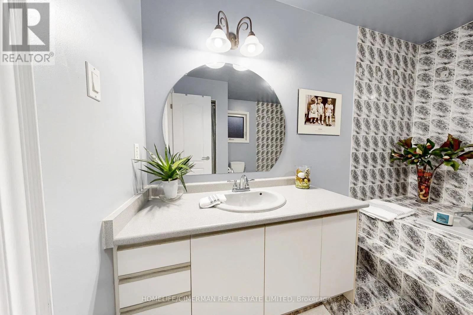 937 STARGAZER DRIVE