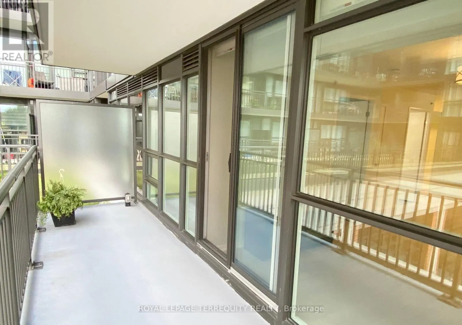 212 - 3091 DUFFERIN STREET