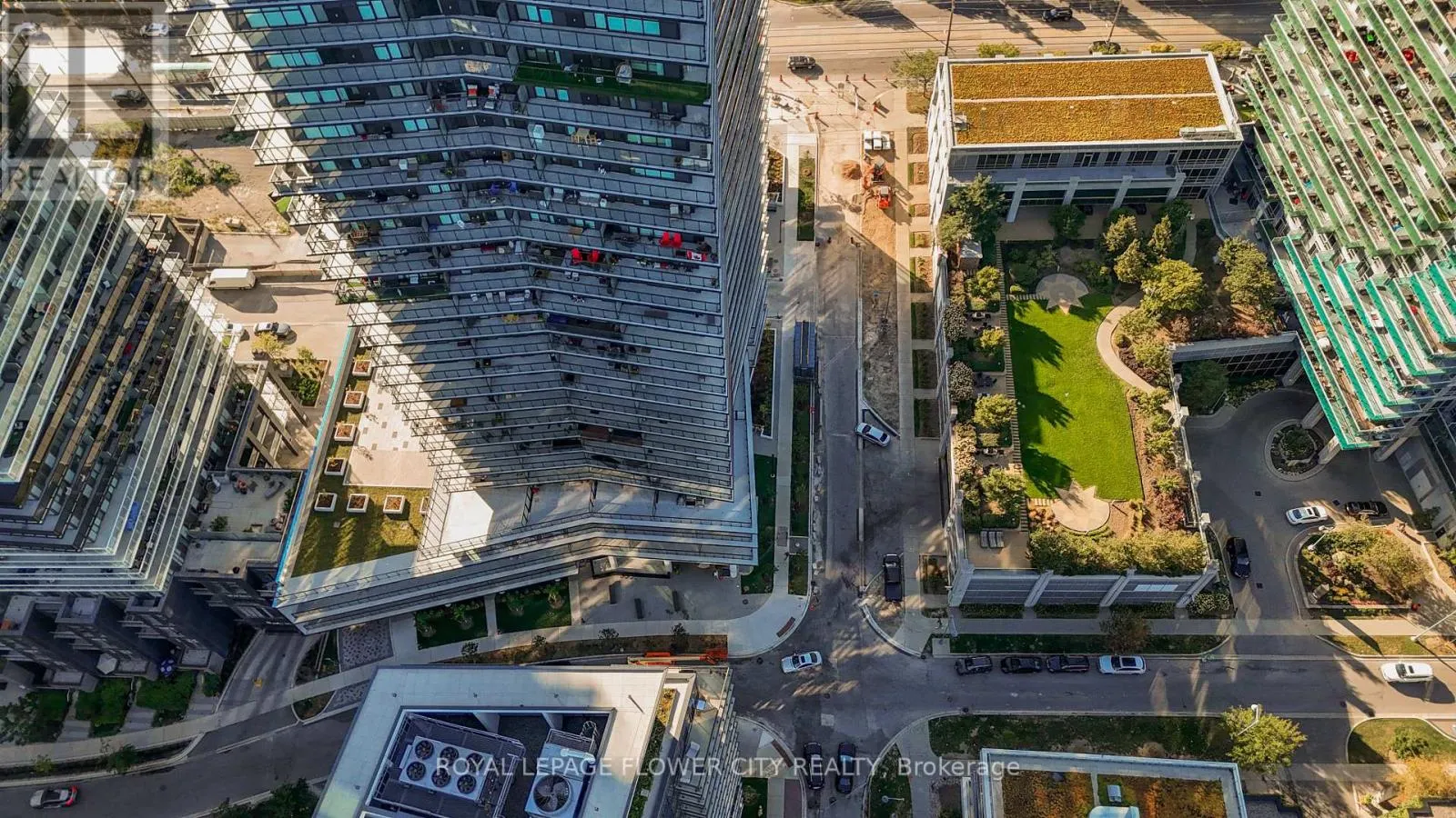 PH404 - 38 ANNIE CRAIG DRIVE