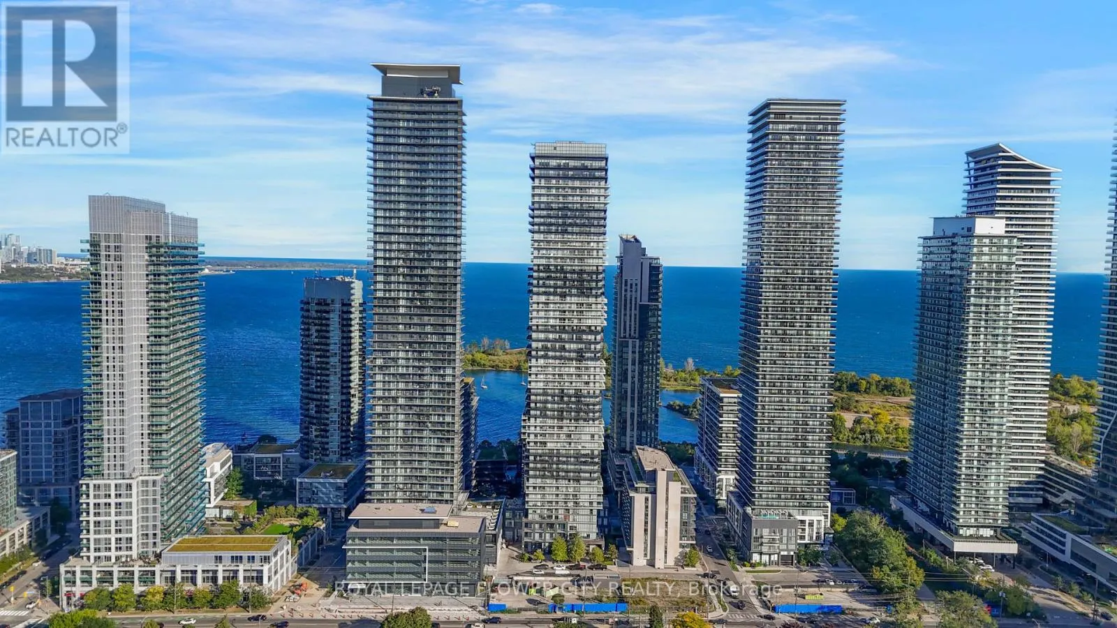PH404 - 38 ANNIE CRAIG DRIVE
