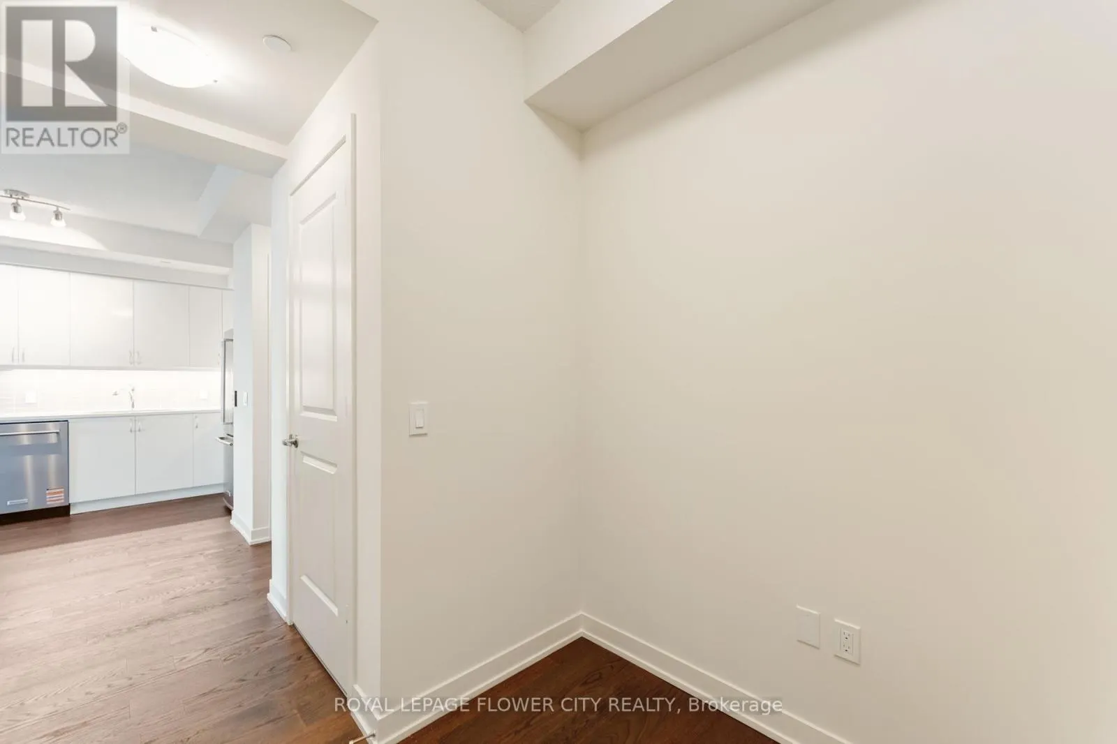 PH404 - 38 ANNIE CRAIG DRIVE