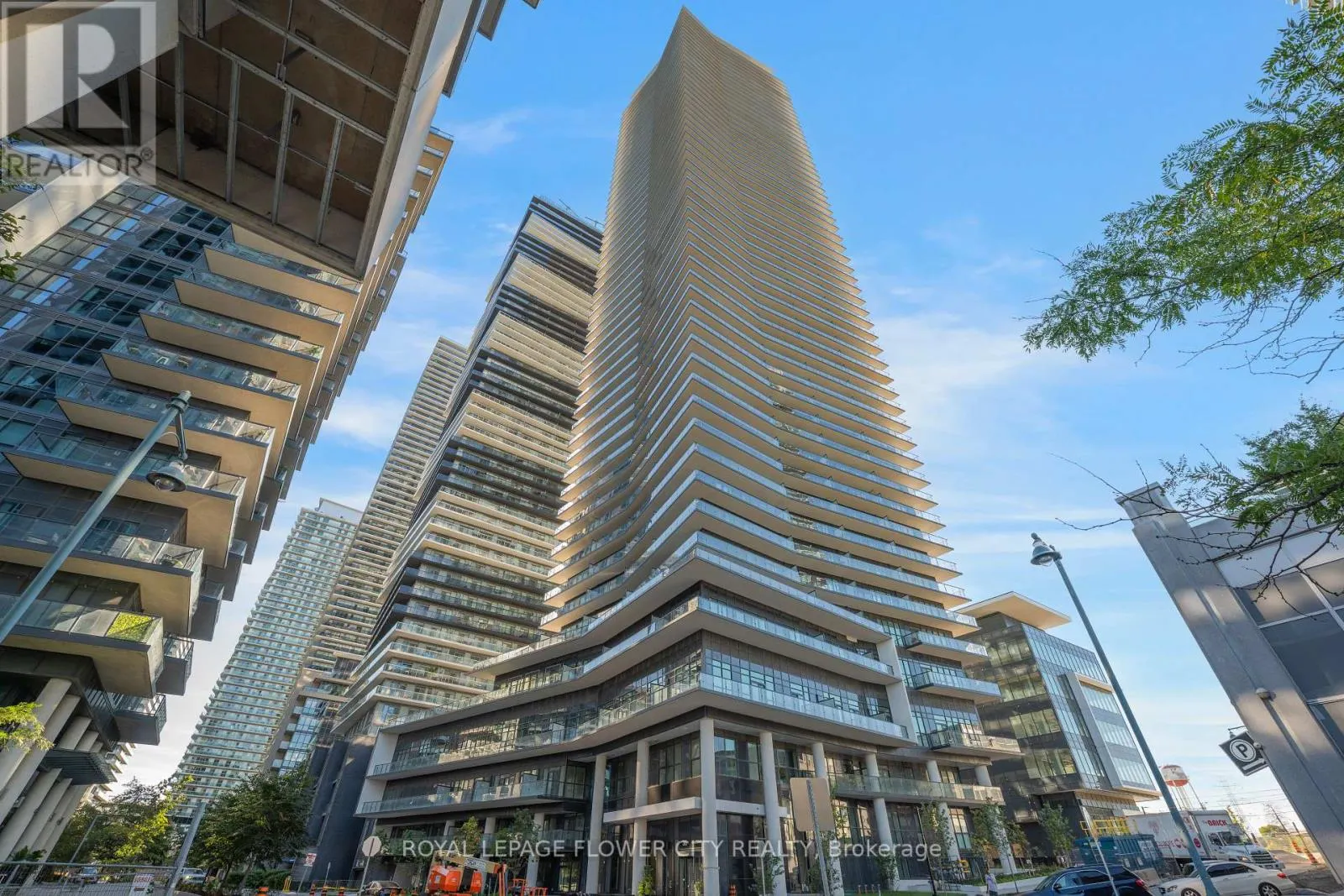 PH404 - 38 ANNIE CRAIG DRIVE