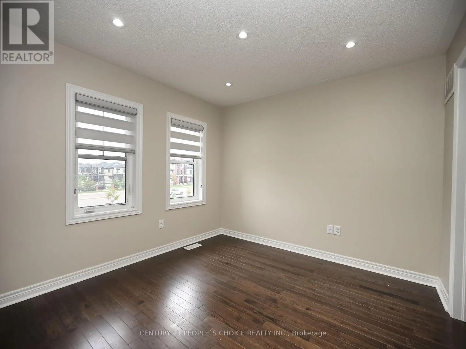 39 PEARMAN CRESCENT
