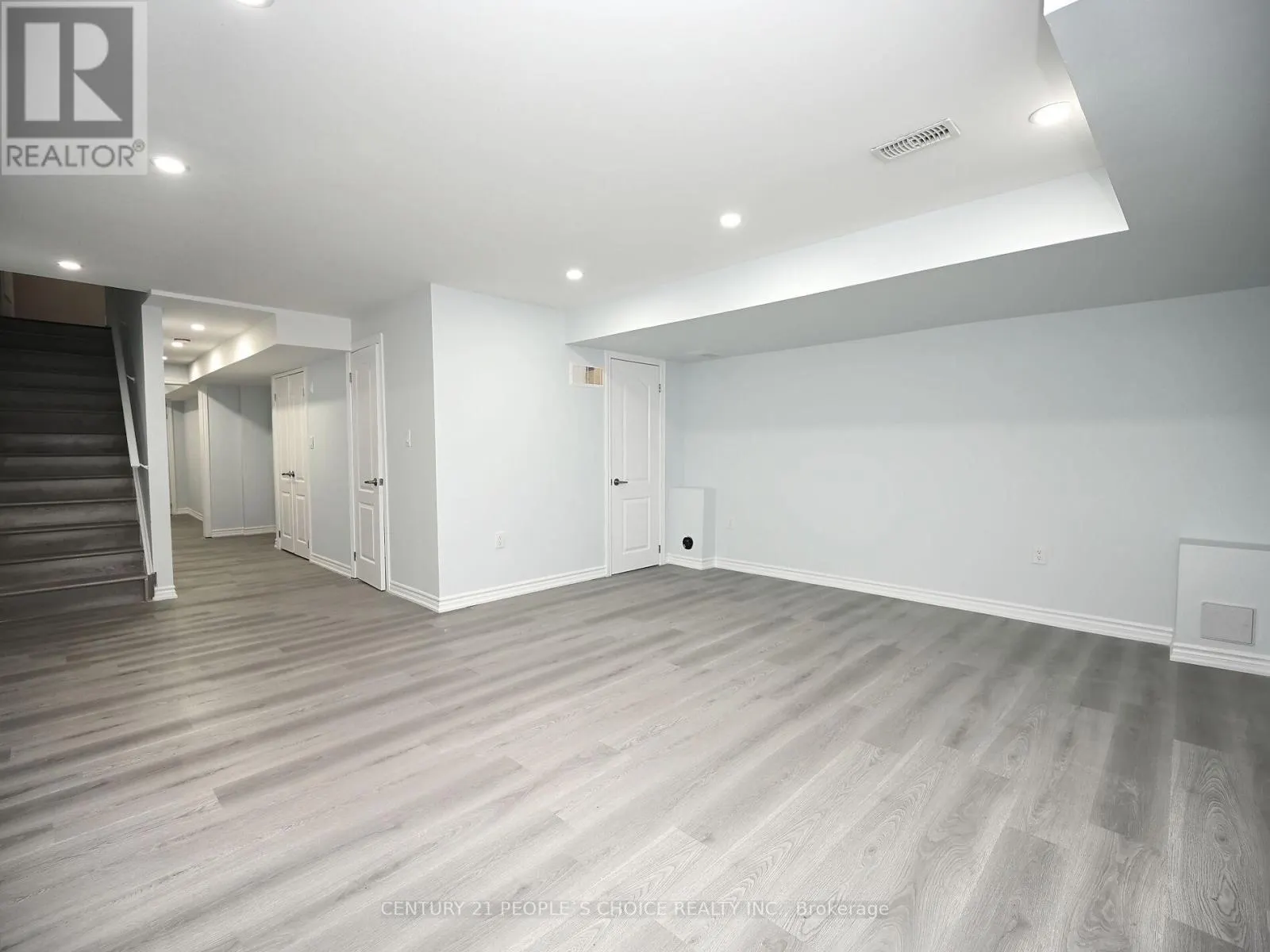 39 PEARMAN CRESCENT