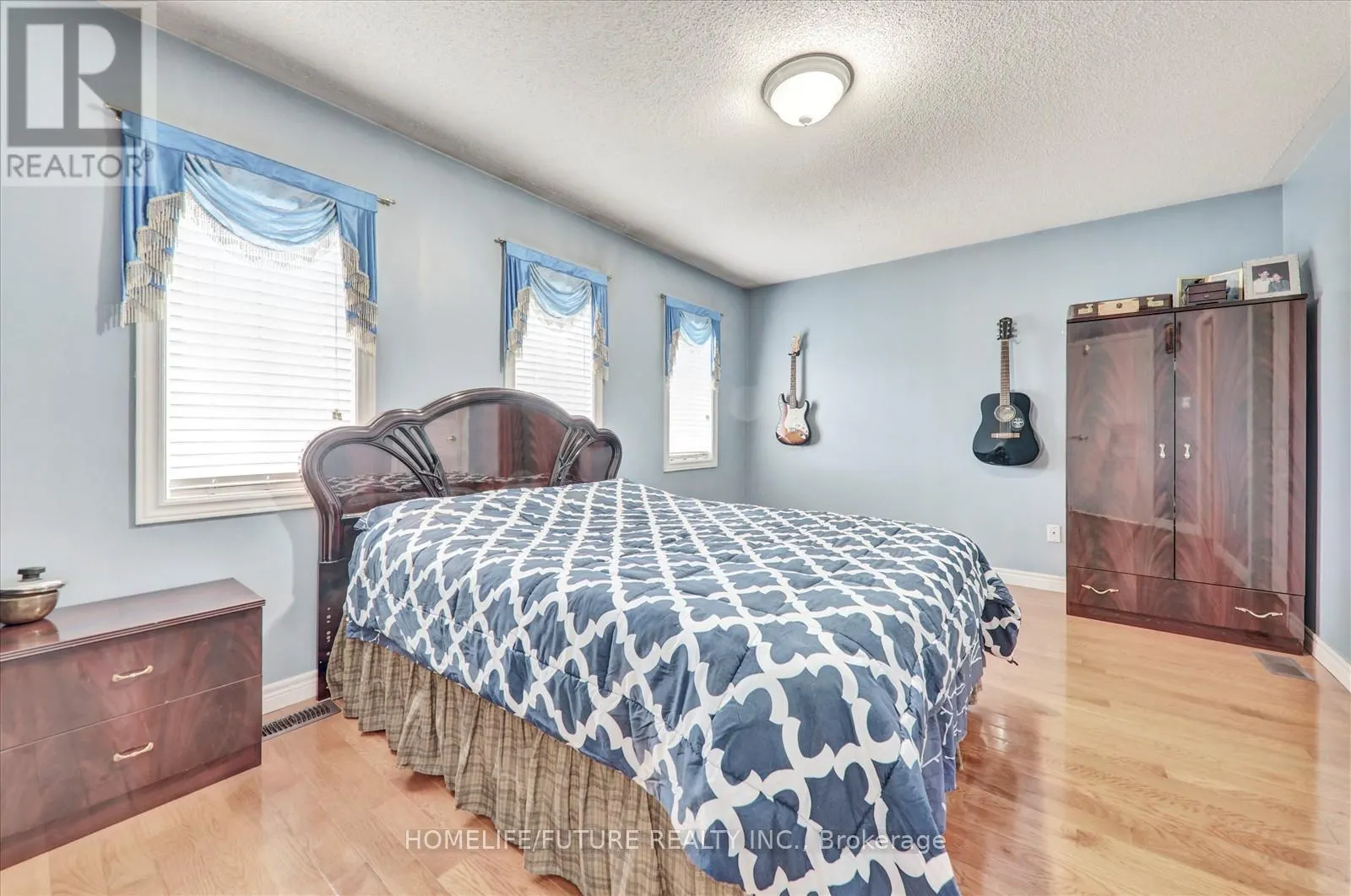 2 TOVEY TERRACE