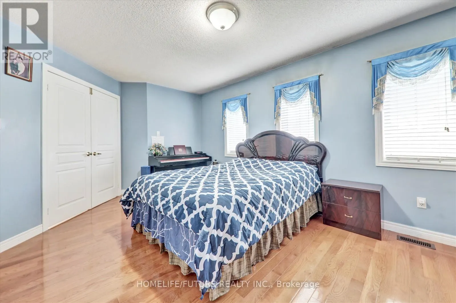 2 TOVEY TERRACE