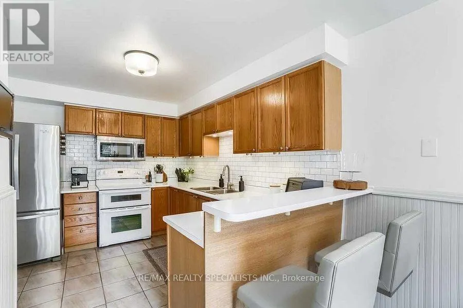 22 FURROWS END