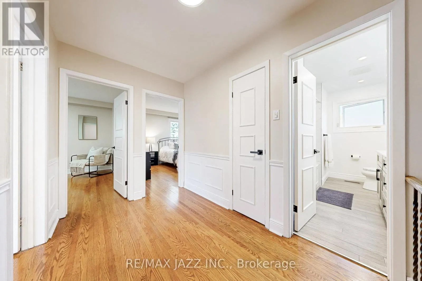 43 KINGSBOROUGH CRESCENT