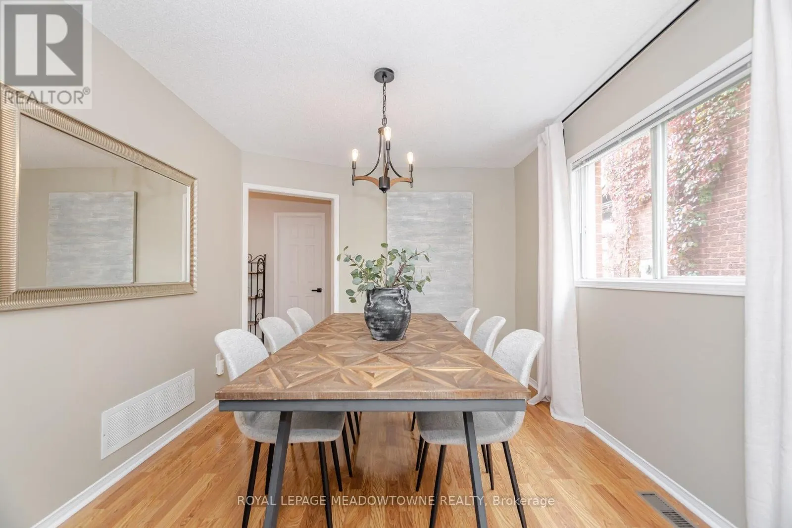 33 HARROP AVENUE