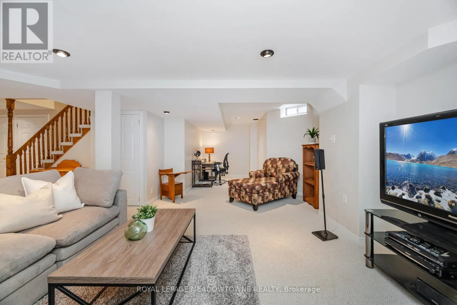 33 HARROP AVENUE
