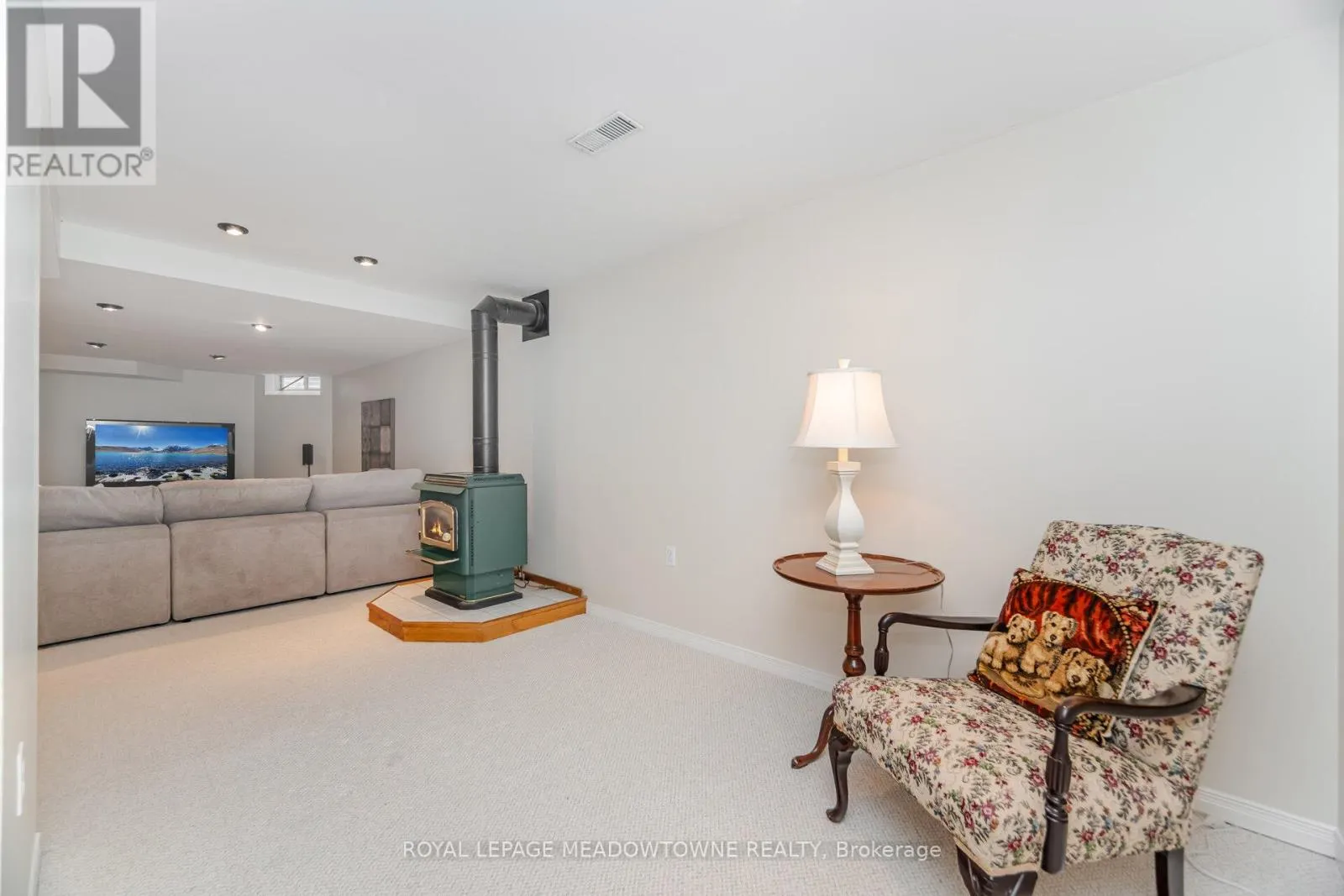 33 HARROP AVENUE