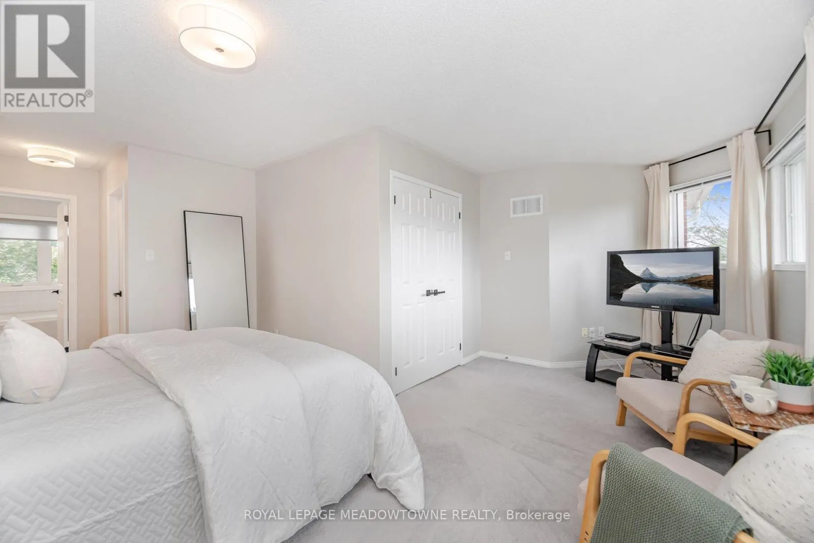 33 HARROP AVENUE