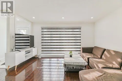 6 BEECHWOOD CRESCENT