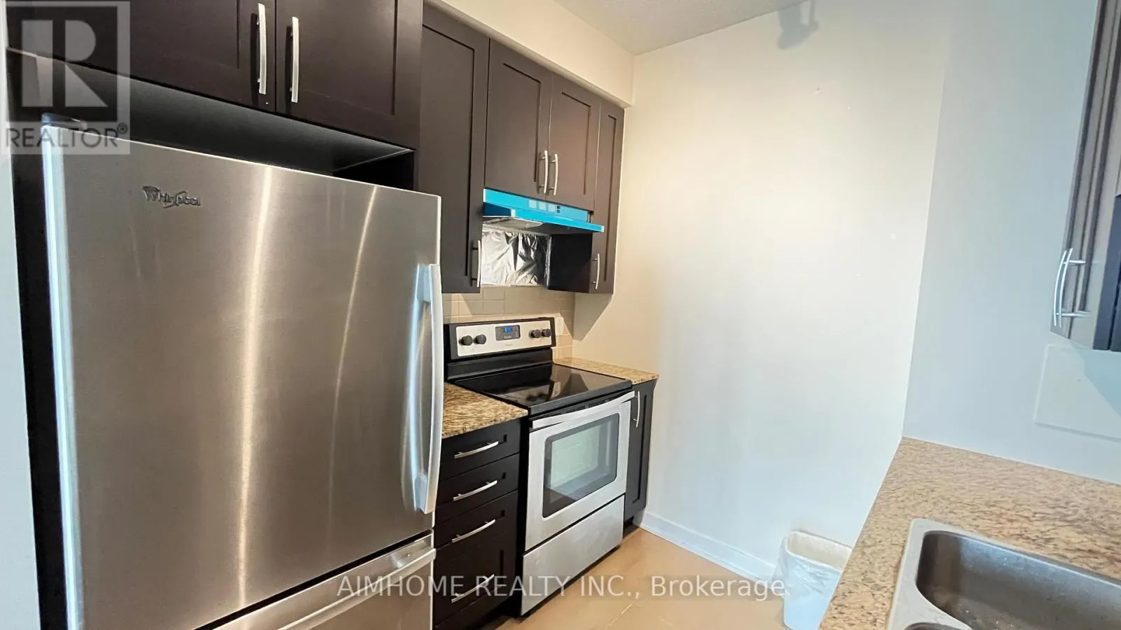 2306 - 4070 CONFEDERATION PARKWAY