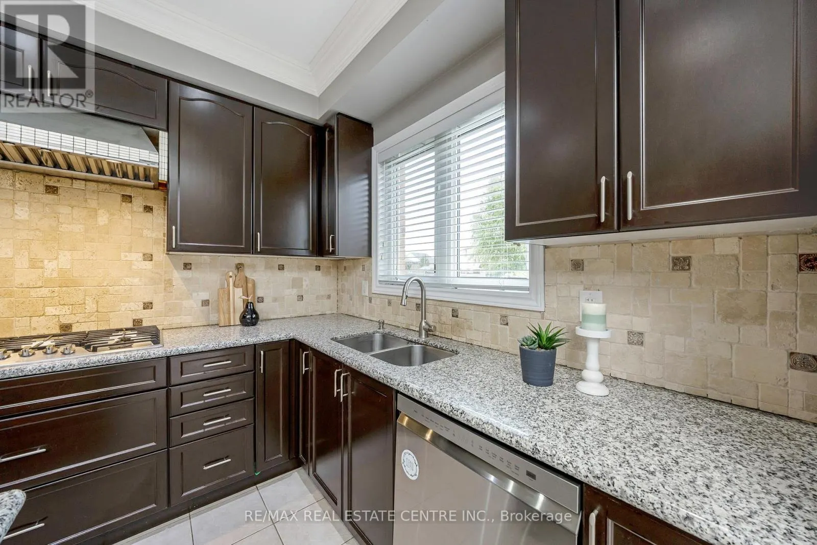 1244 RUDDY CRESCENT