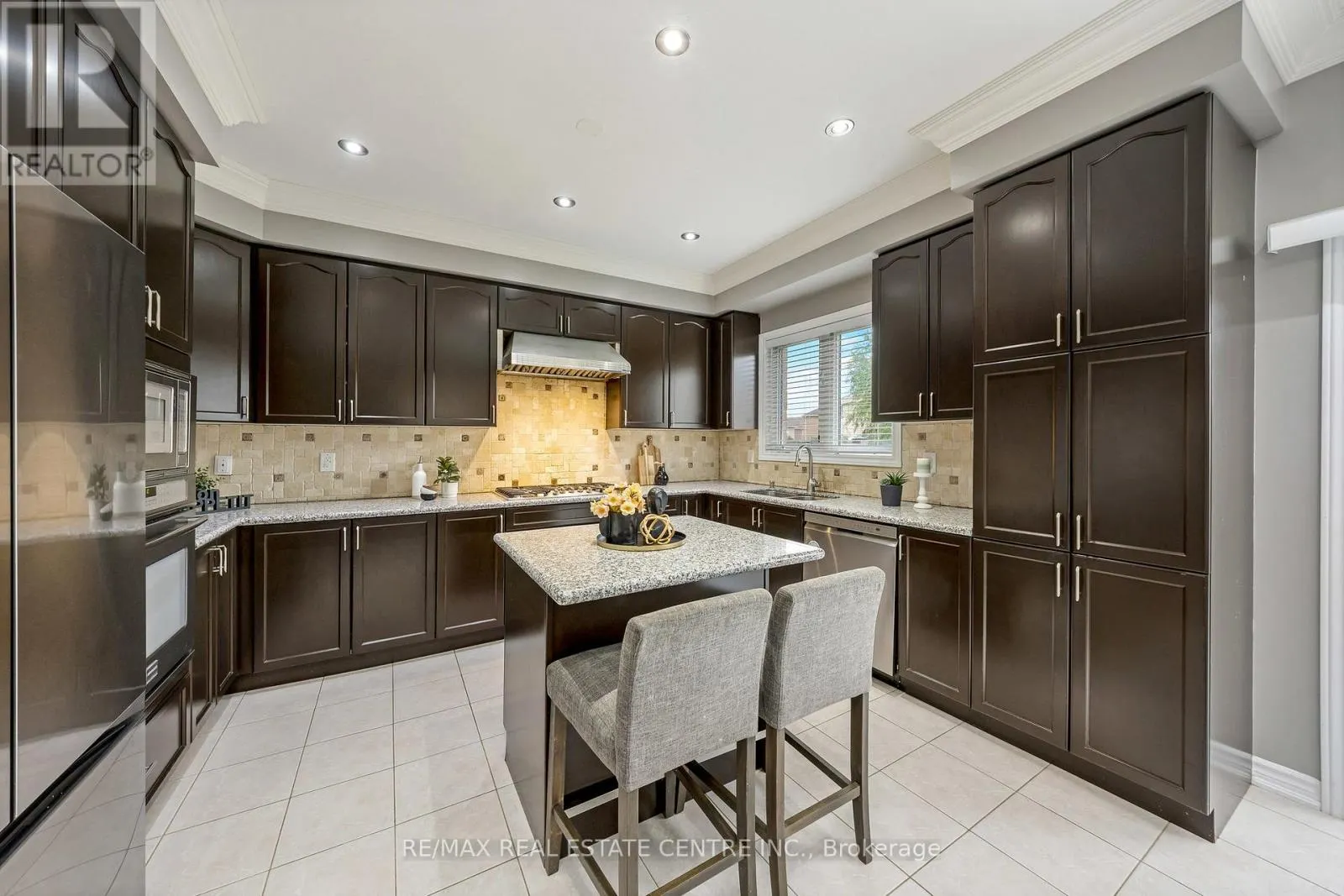 1244 RUDDY CRESCENT